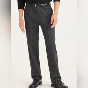 Dockers 36x32 Charcoal Gray Iron Free Khakis, Straight Fit with Stain Defender